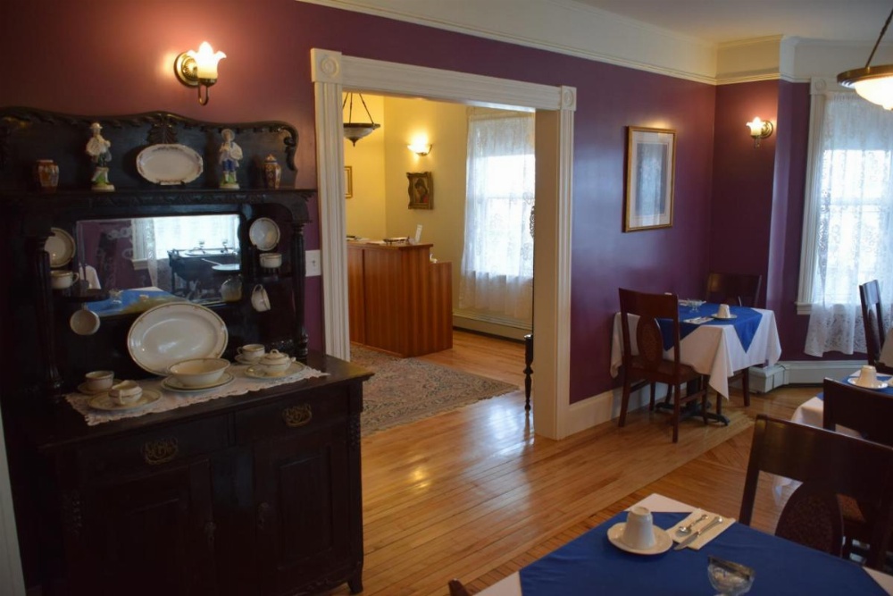 Hillcrest Hall Country Inn Image 24